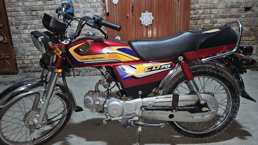 Honda cd 70 2025 red colour