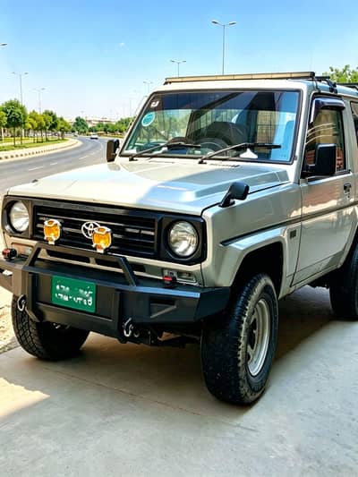Daihatsu Rocky jeep
