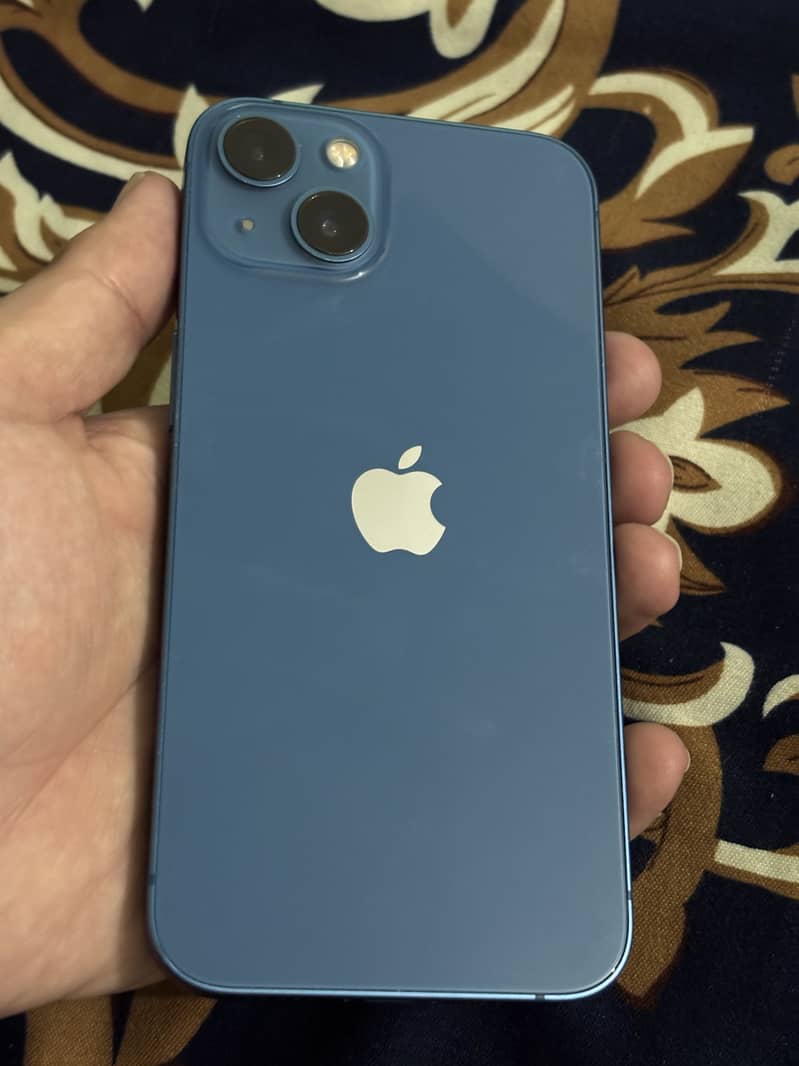 Apple iPhone 13 4