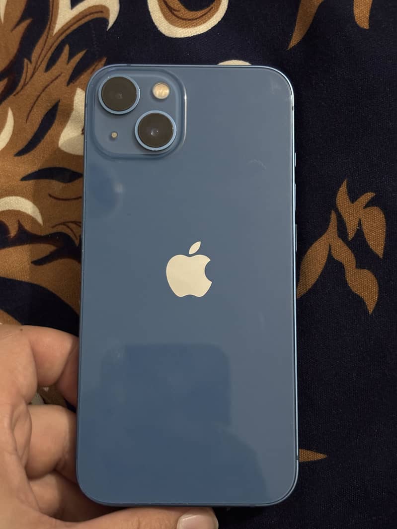 Apple iPhone 13 5