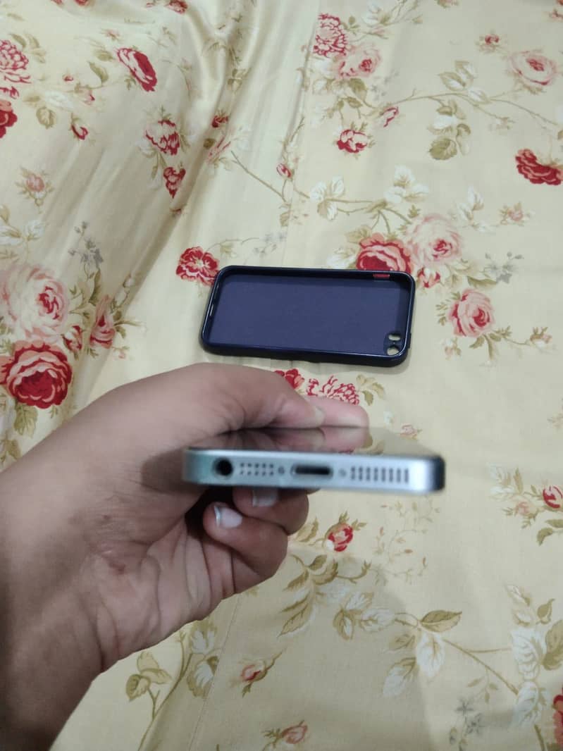 Apple iPhone SE 7