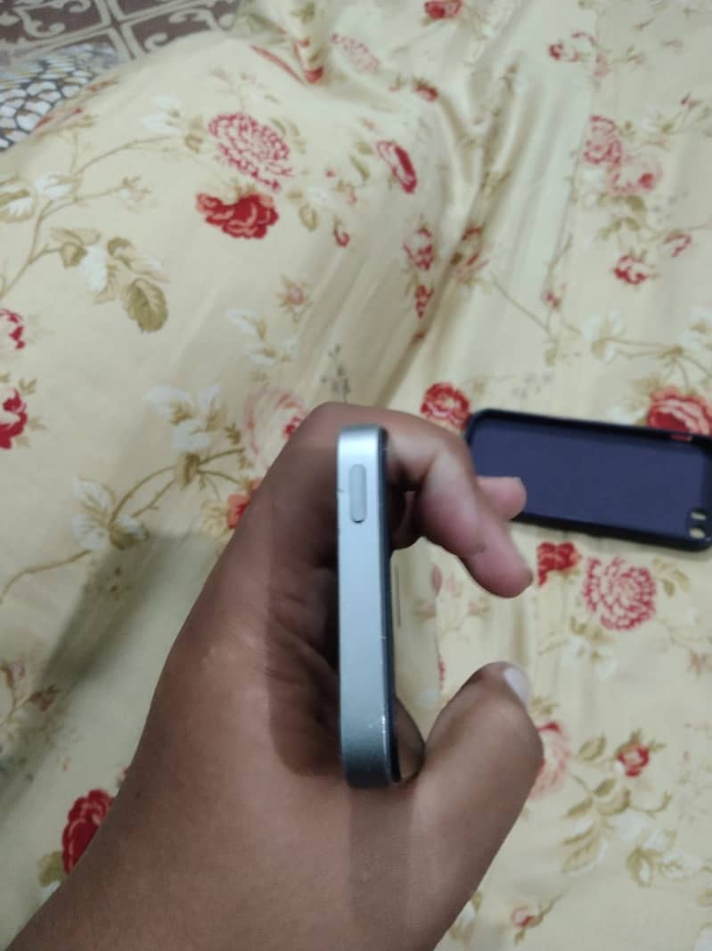 Apple iPhone SE 9