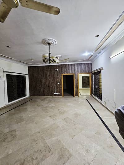 14 Marla Single Portion With Basement For Rent In G-13/1