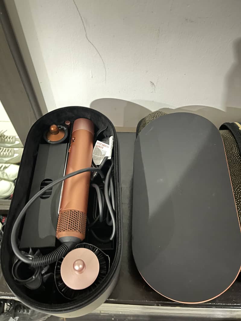 Dyson airwrap 1