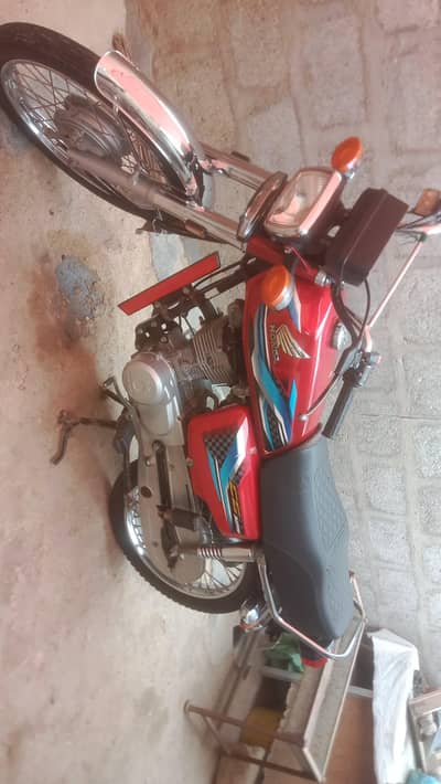 for sale 125 Honda  Karachi number model 2024 03422223710