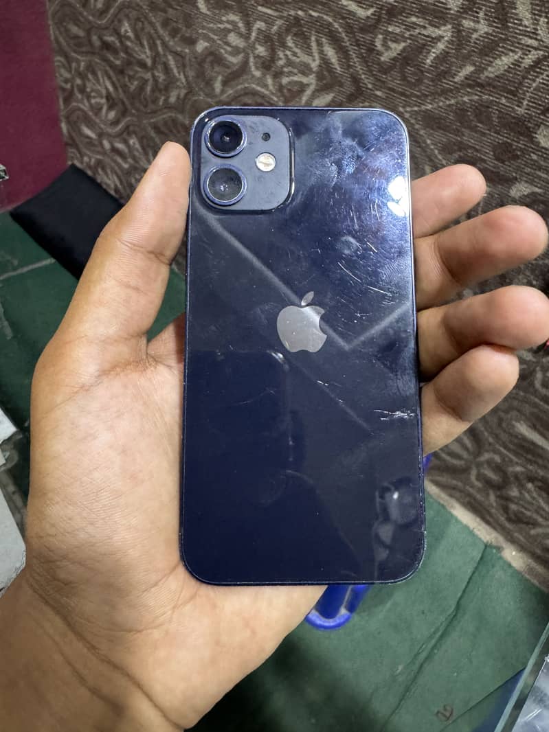 Apple iPhone 12 mini 0
