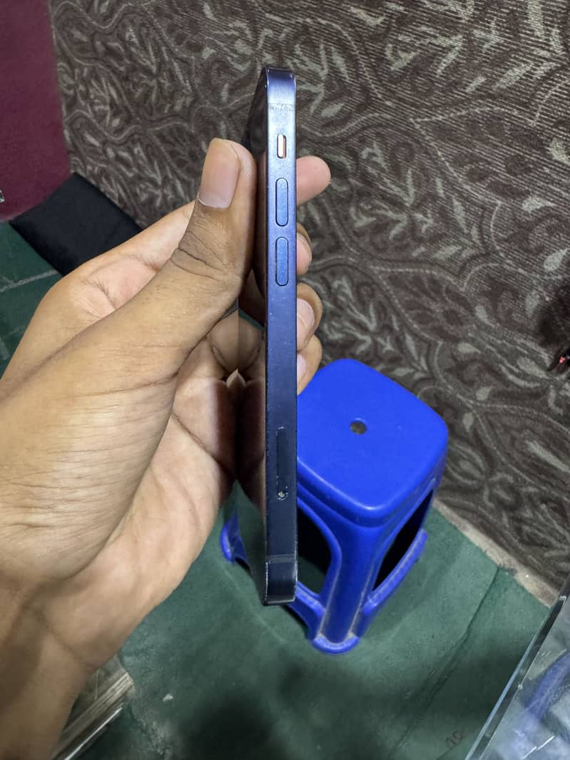 Apple iPhone 12 mini 2