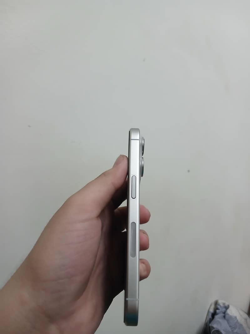 Apple iPhone 15 Pro 1