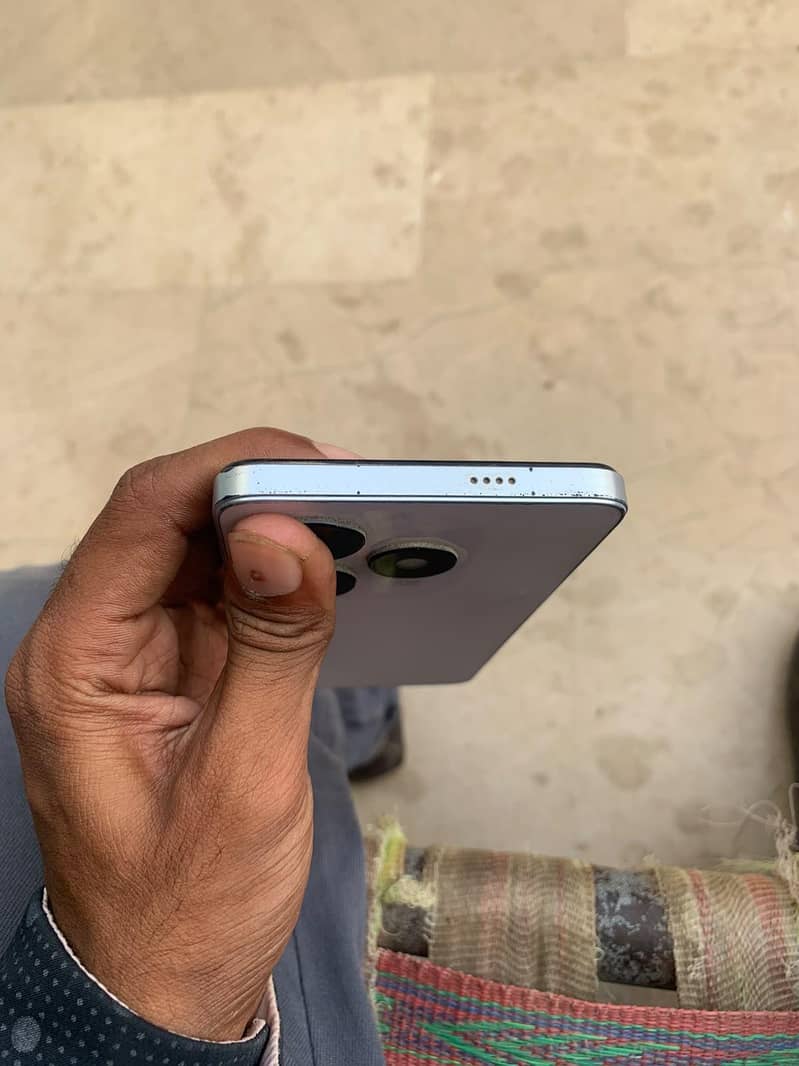 Tecno Spark 20c 4