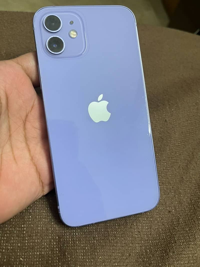 Apple iPhone 12 2