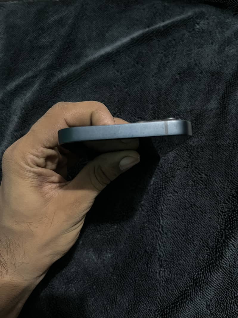 iPhone 13 1
