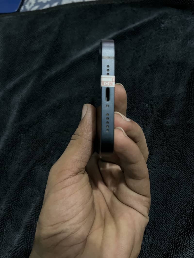 iPhone 13 5