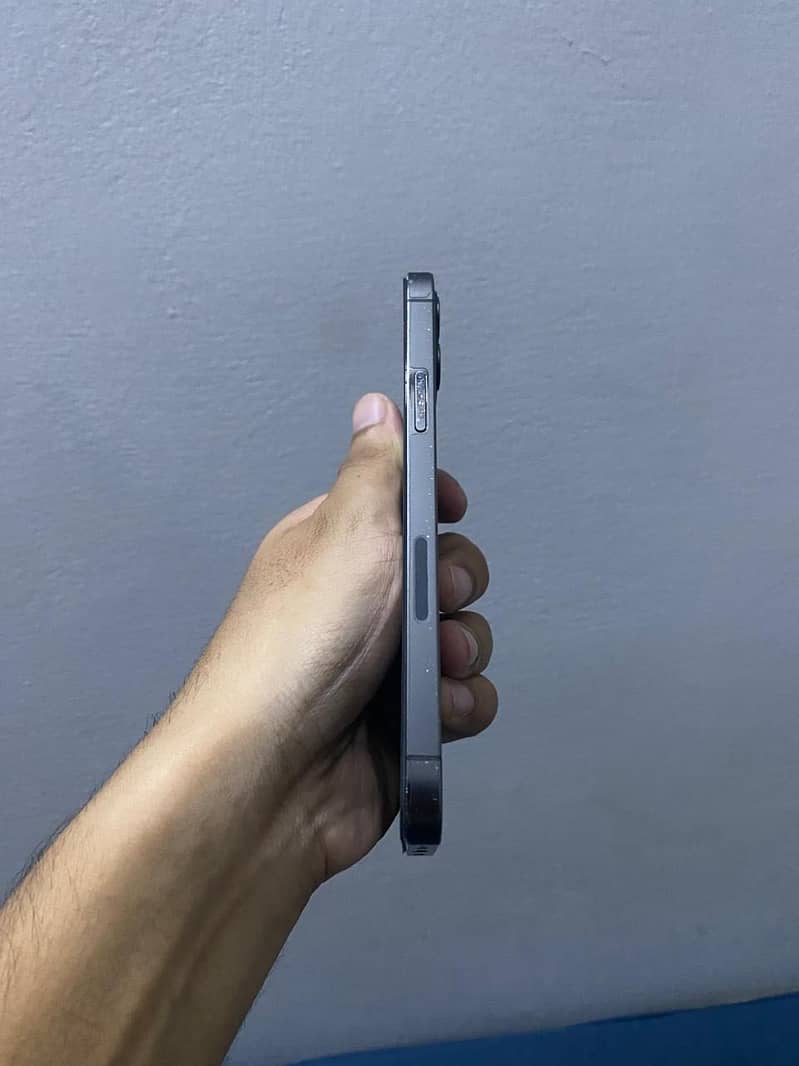 Apple iPhone 12 Pro 1