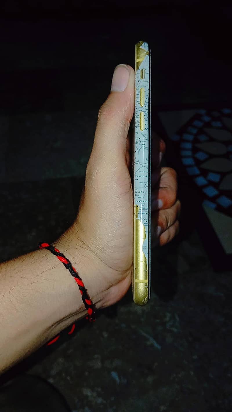Apple iPhone 11 3