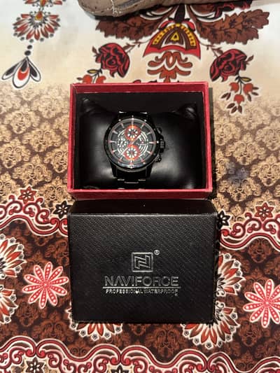 Naviforce chained watch 10/10 ( original)