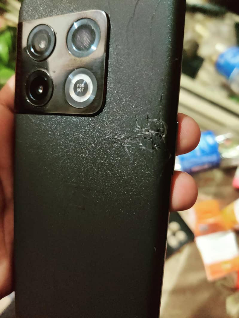 One Plus 10 Pro 1