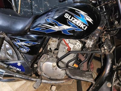 Suzuki 150 black color