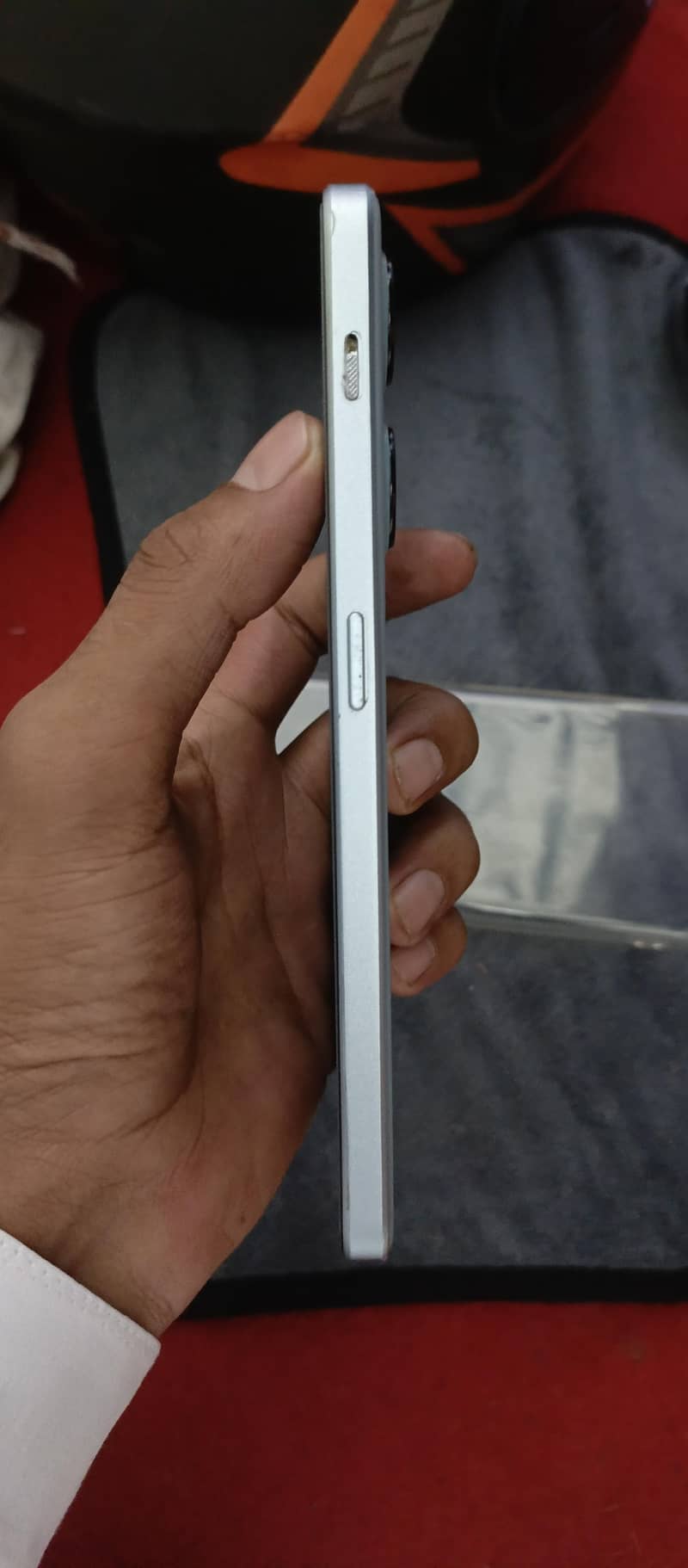 One Plus Ace 2V 6