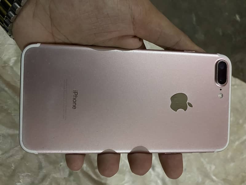 Apple iPhone 7 Plus 0