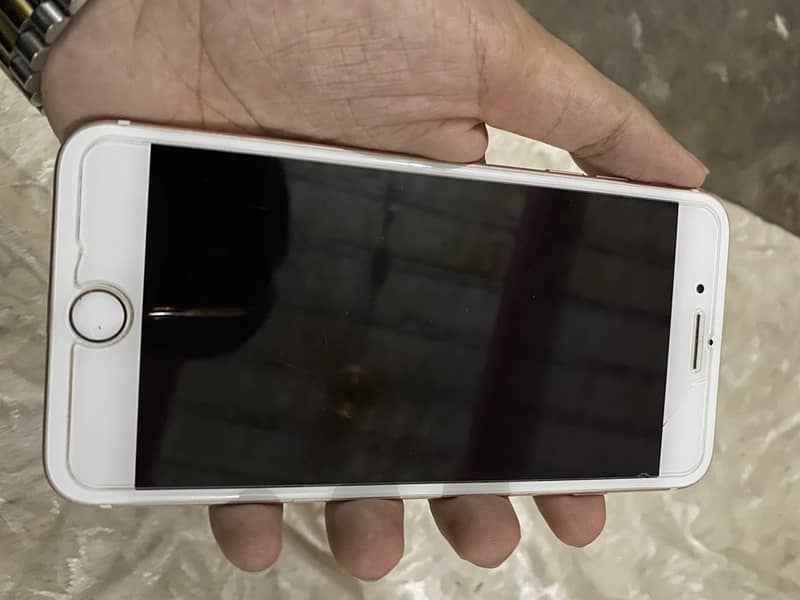 Apple iPhone 7 Plus 1