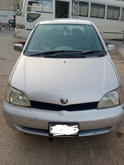 Toyota Platz 2002
