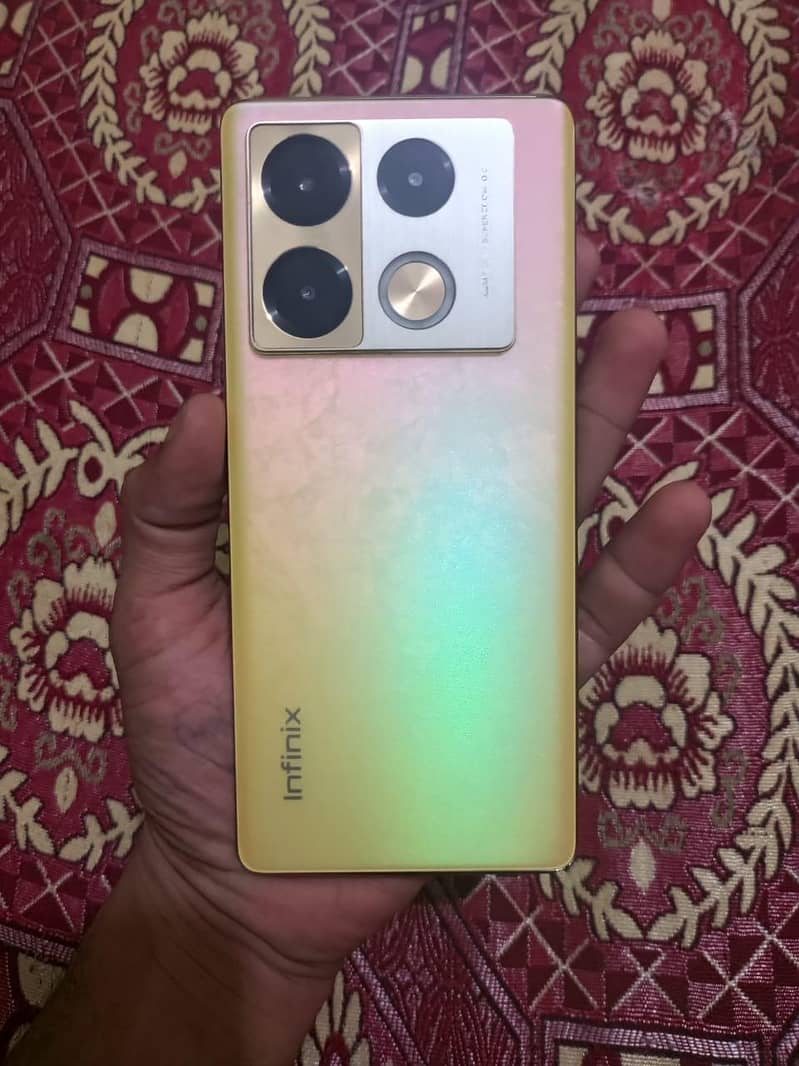 Infinix Note 40 Pro 0