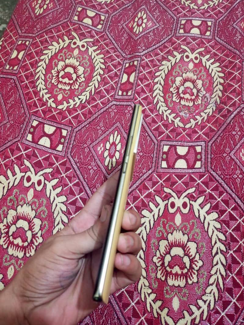 Infinix Note 40 Pro 1