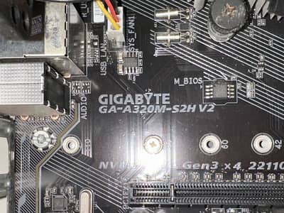 AMD Ryzen 5 3600 + Gigabyte A320M