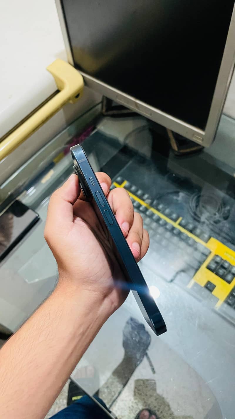 Iphone 14 JV 3