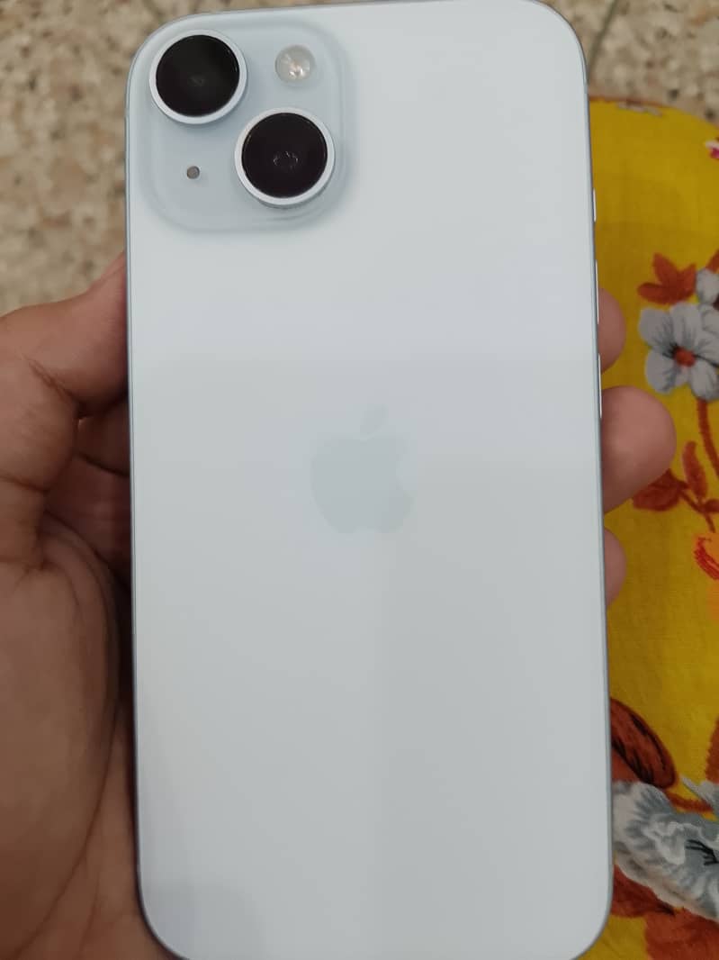 Apple iPhone 15 3