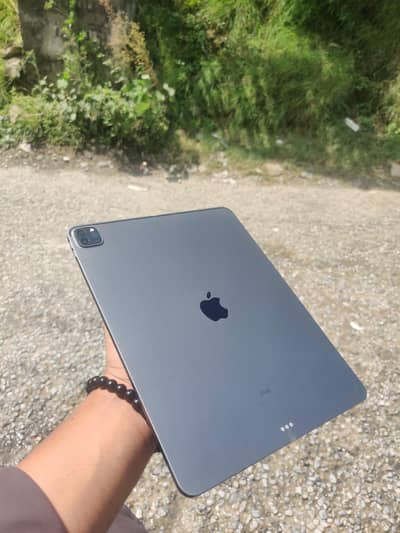 IPAD PRO M1 12.9 INCH 5TH GENERATION