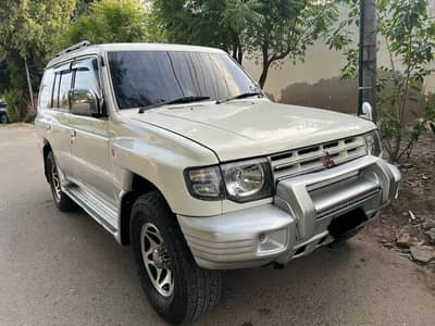 Mitsubishi Pajero 1989