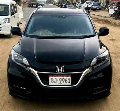 Honda Vezel Z-Sensing (White Interior & Power Seat)