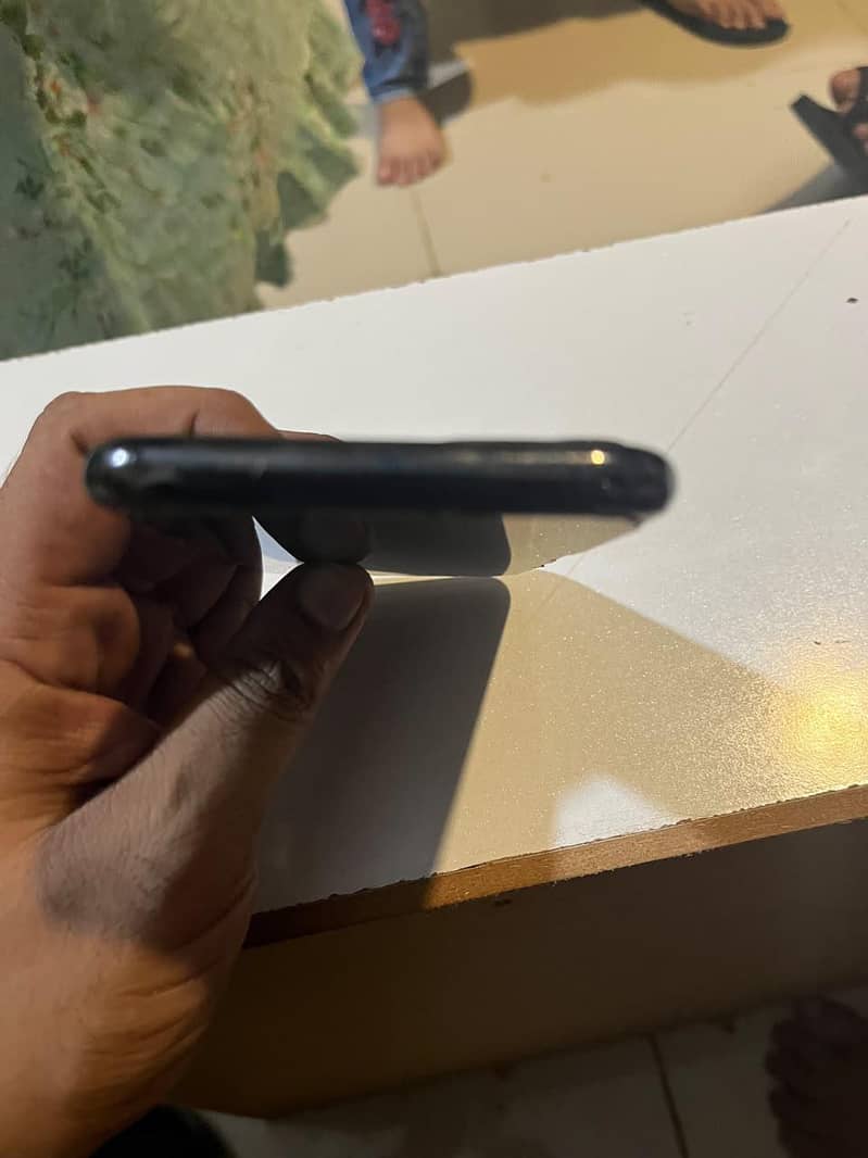 Apple iPhone 11 Pro 3