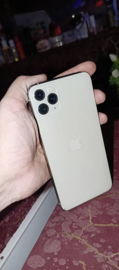 iphone 11 promax white color 64gb non pta