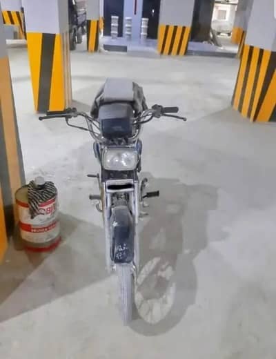 Unique cd 70cc 2018 model first owner urgent sale