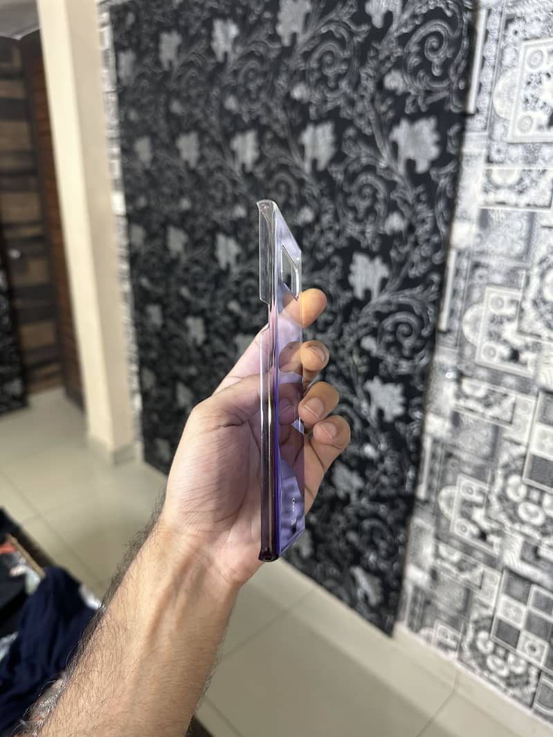 Note 8 cover 1