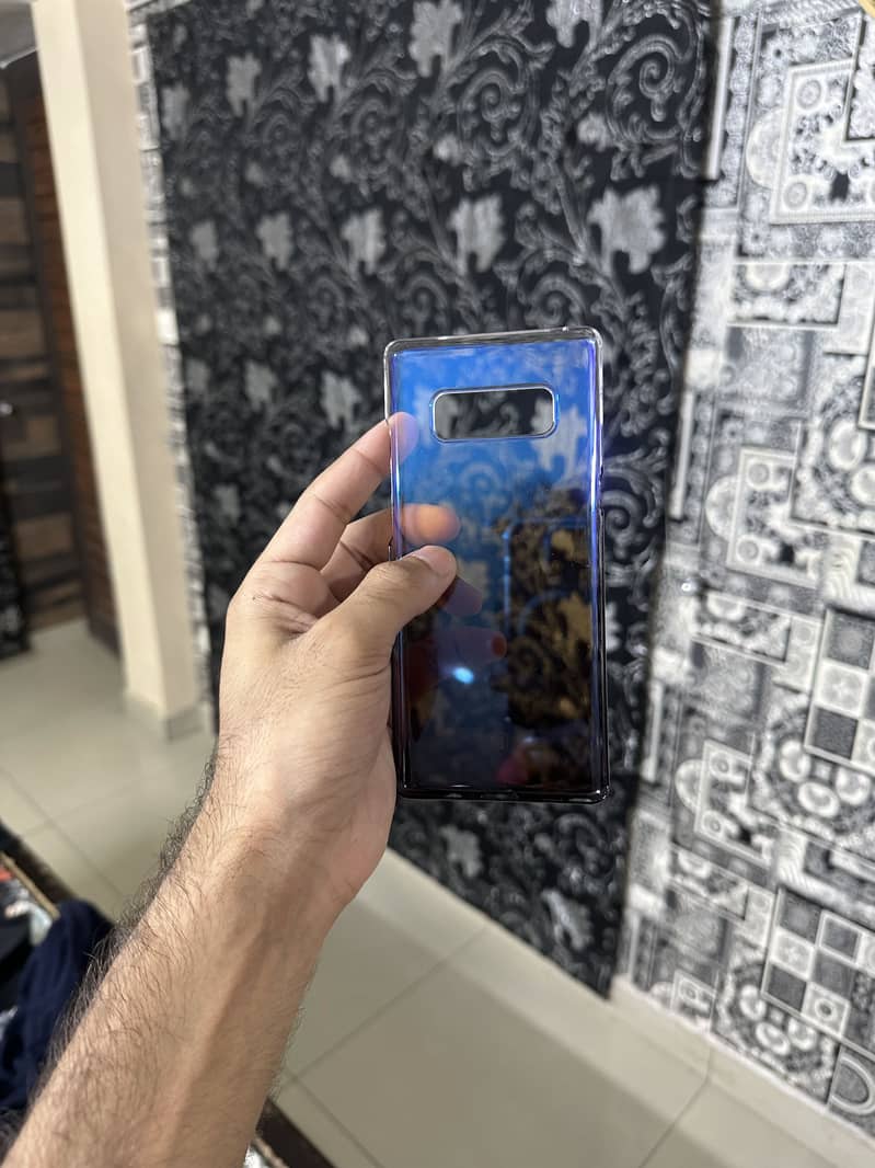 Note 8 cover 3