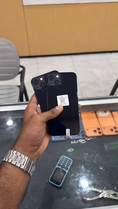Apple iPhone 13