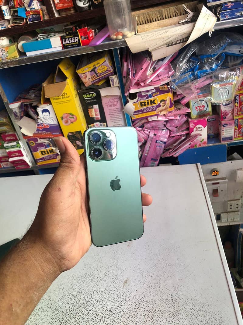 Apple iPhone 13 Pro 3