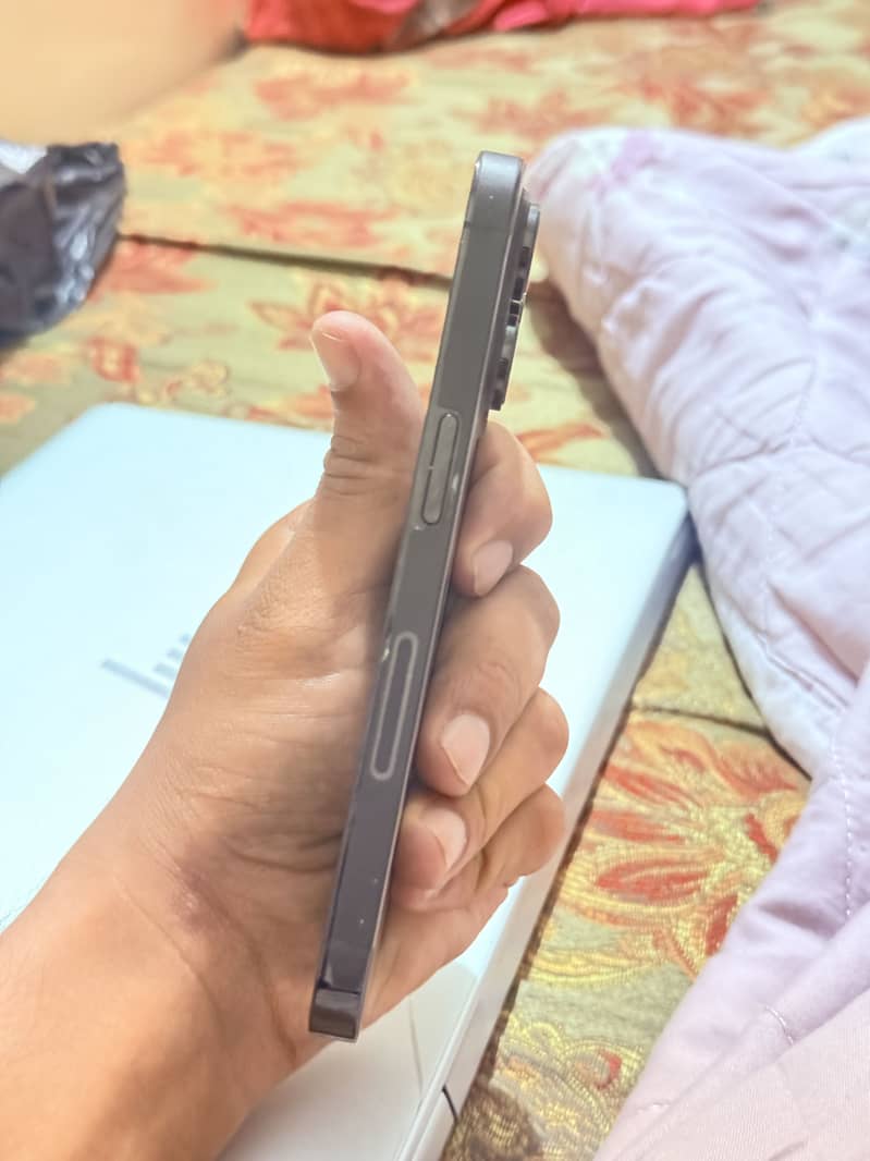 Apple iPhone 14 Pro 4