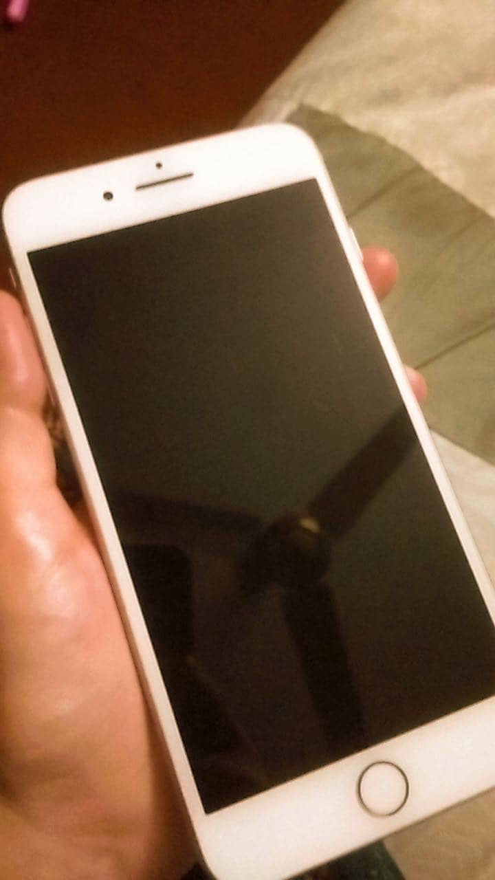 Apple iPhone 8 Plus 2