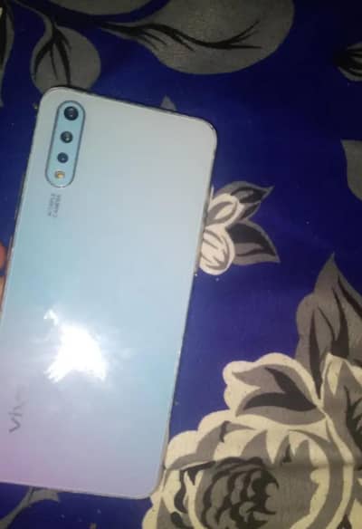 Vivo S1