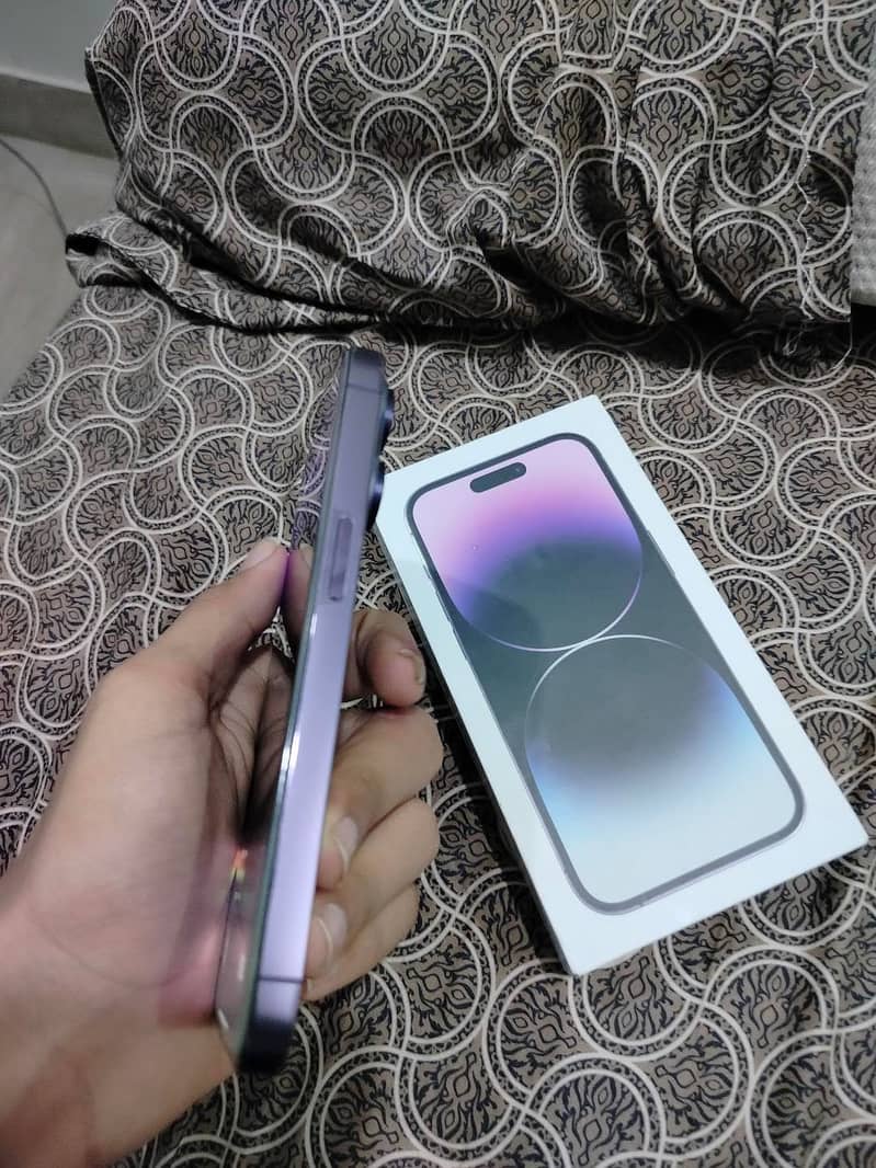 Apple iPhone 14 Pro 0
