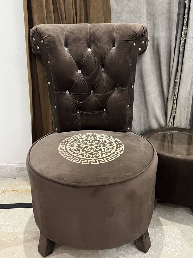 chairs + table 4