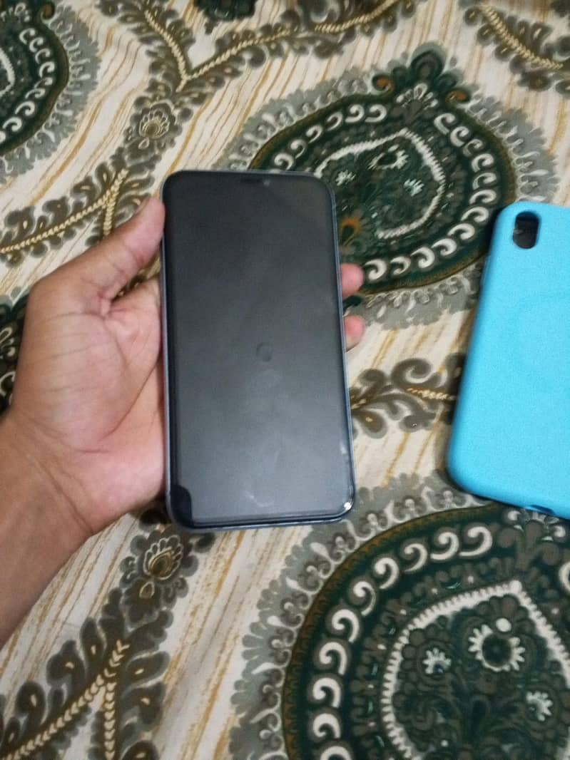 Apple iPhone XS 1