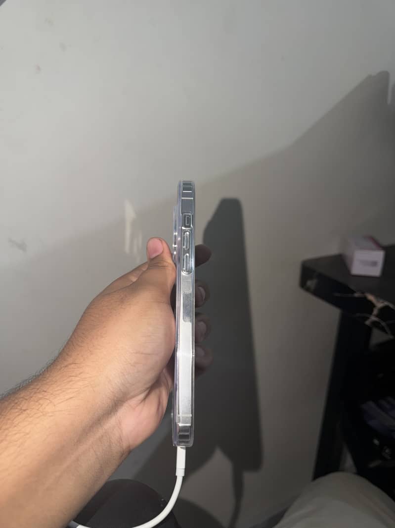 Apple iPhone 14 Pro Max 2