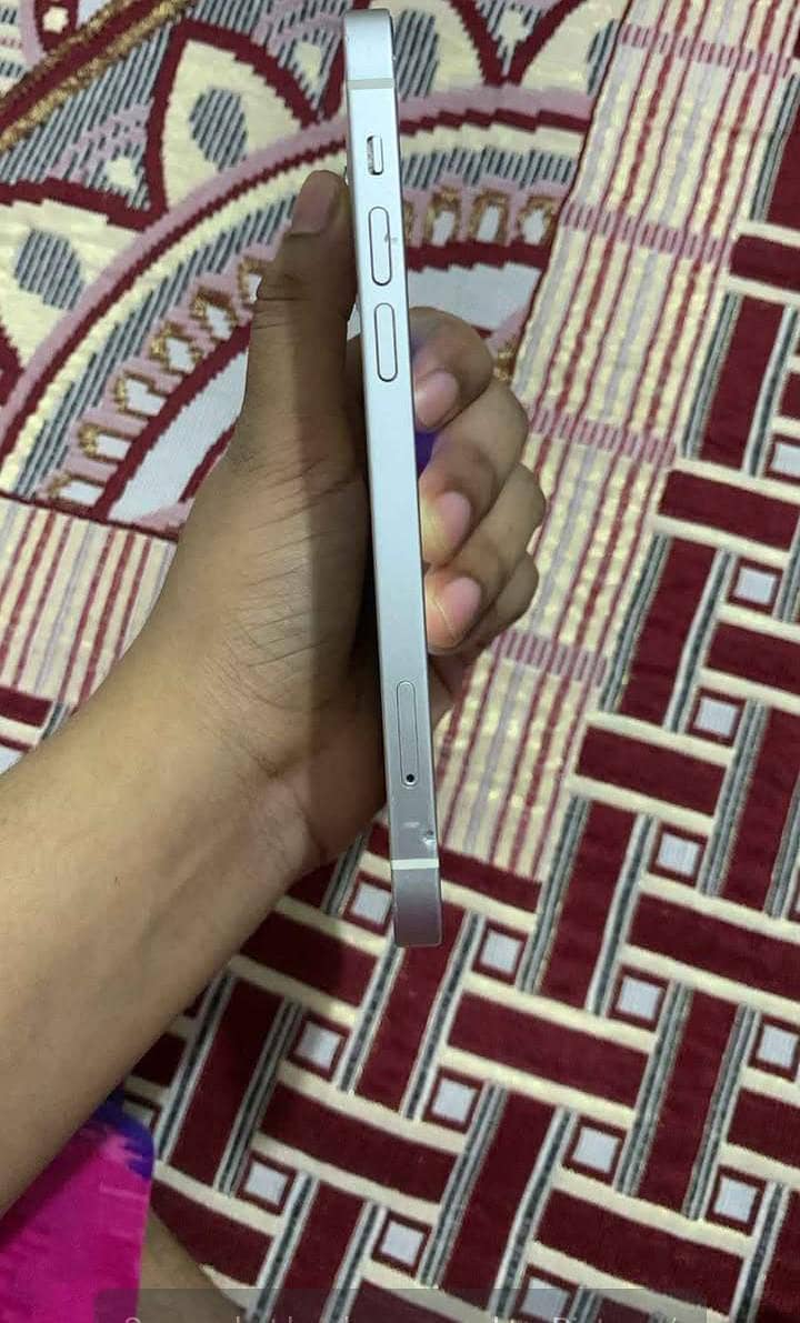 Apple iPhone 12 2