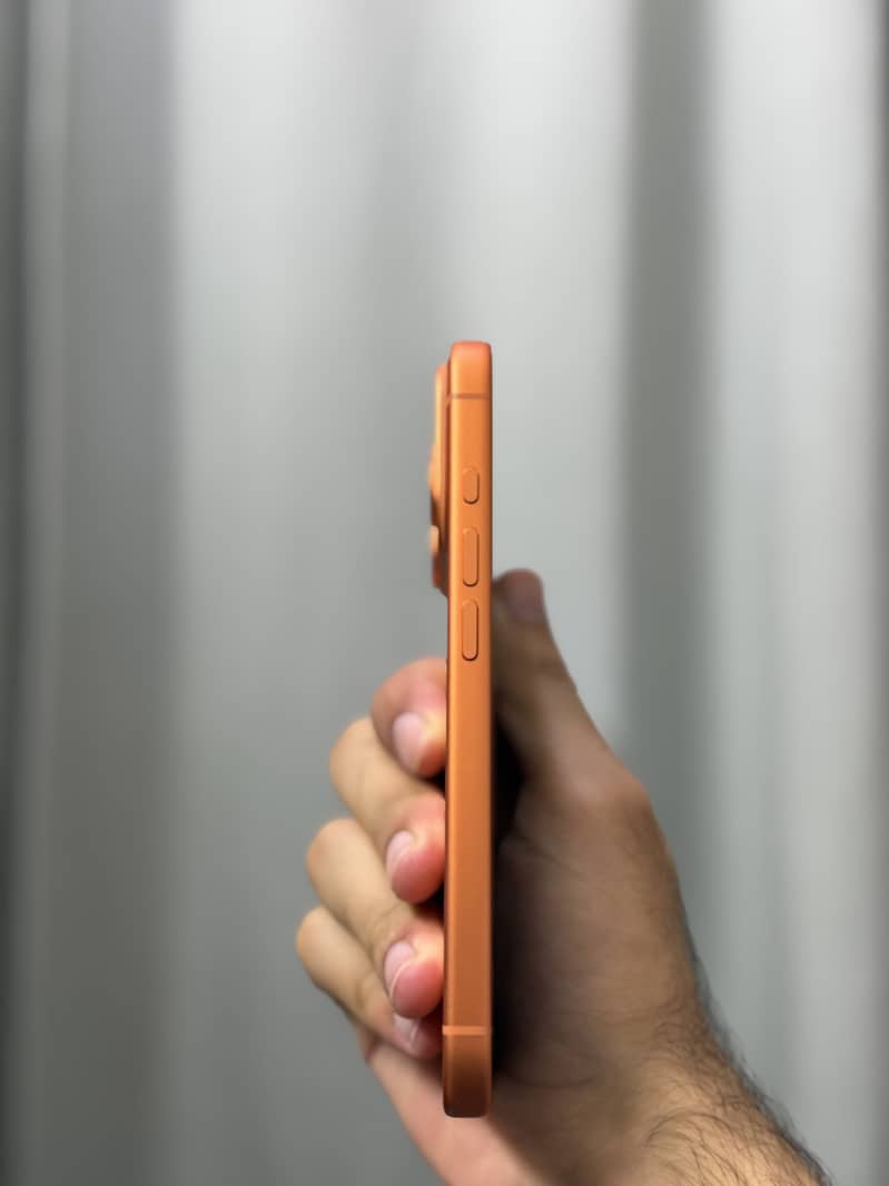 Apple iPhone 17 Pro 4