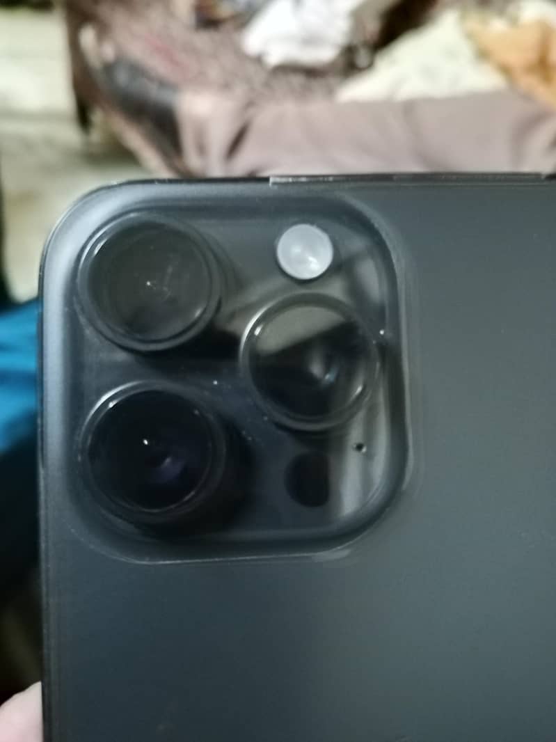 Apple iPhone 15 Pro Max 5